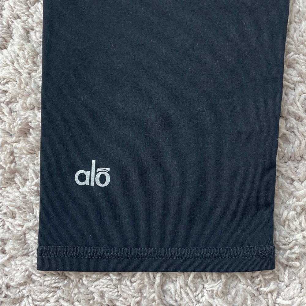 Alo crop leggings - Picture 2 of 8